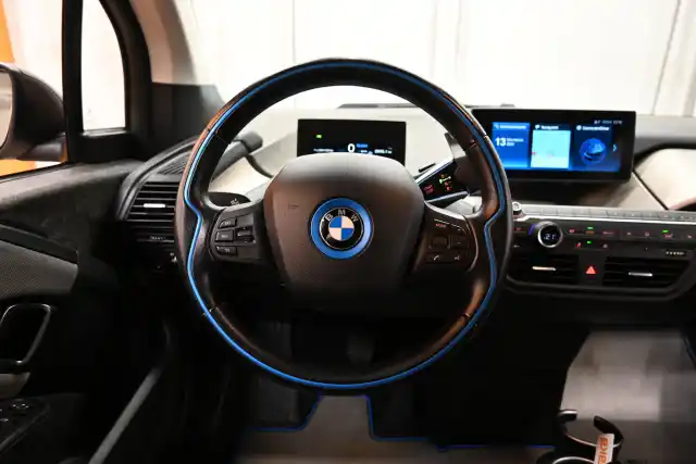 Valkoinen Viistoperä, BMW i3 – EUL-725