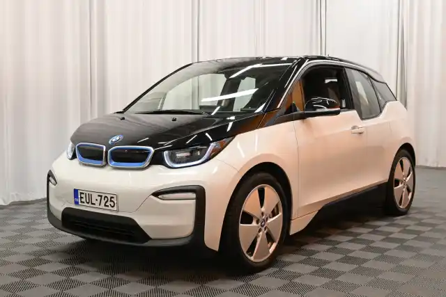 Valkoinen Viistoperä, BMW i3 – EUL-725