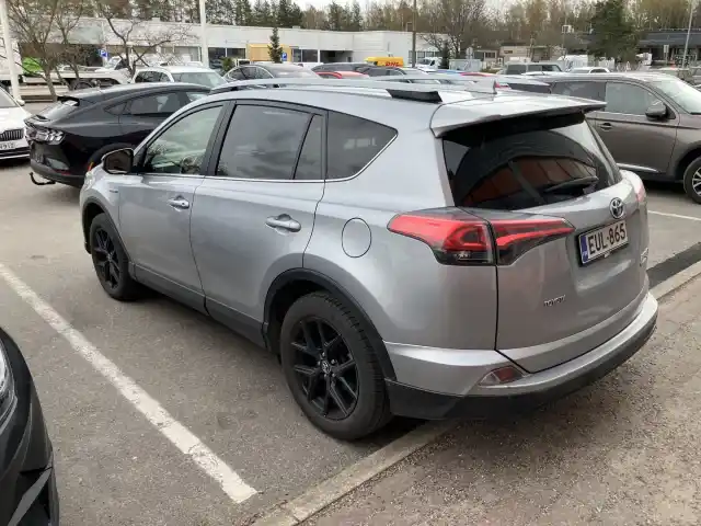 Hopea Maastoauto, Toyota RAV4 – EUL-865