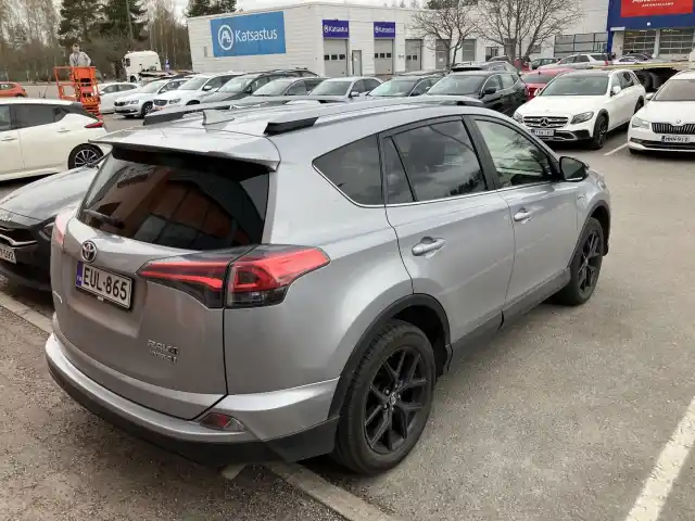 Hopea Maastoauto, Toyota RAV4 – EUL-865