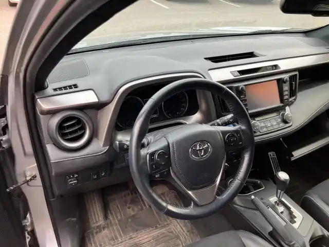 Hopea Maastoauto, Toyota RAV4 – EUL-865