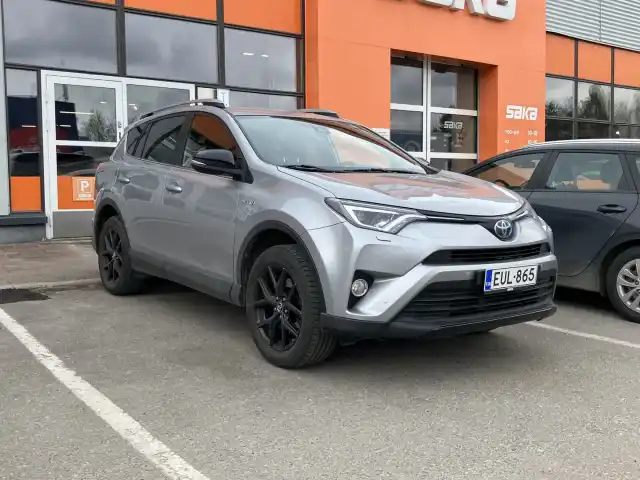 Hopea Maastoauto, Toyota RAV4 – EUL-865