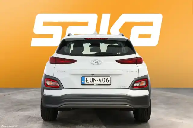 Valkoinen Maastoauto, Hyundai KONA ELECTRIC – EUN-406