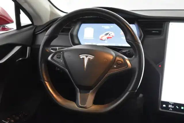 Punainen Sedan, Tesla Model S – EUN-493