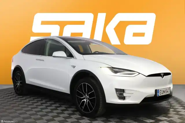 Valkoinen Maastoauto, Tesla Model X – EUN-547