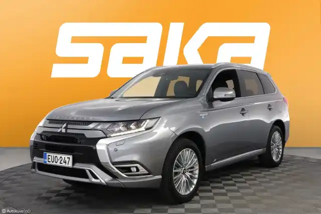 Harmaa Maastoauto, Mitsubishi OUTLANDER PHEV – EUO-247
