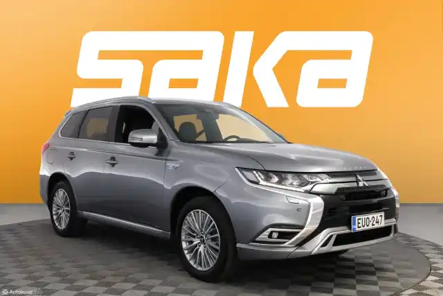 Harmaa Maastoauto, Mitsubishi OUTLANDER PHEV – EUO-247