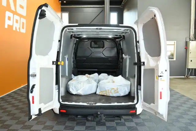 Valkoinen Pakettiauto, Ford Transit Custom – EUP-152