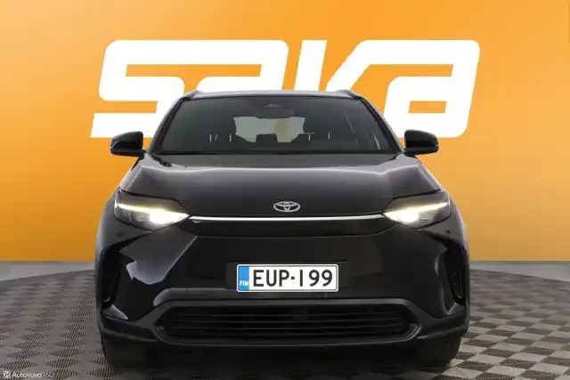 Musta Maastoauto, Toyota bZ4X – EUP-199
