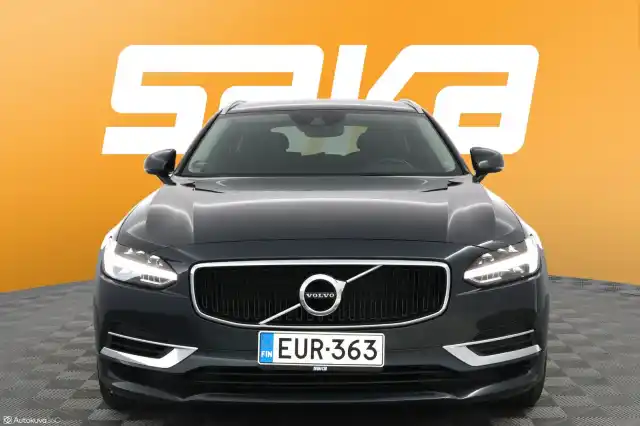 Harmaa Farmari, Volvo V90 – EUR-363