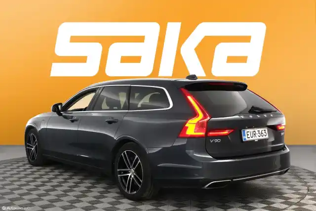 Harmaa Farmari, Volvo V90 – EUR-363