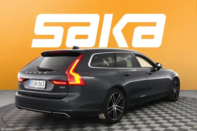 Harmaa Farmari, Volvo V90 – EUR-363