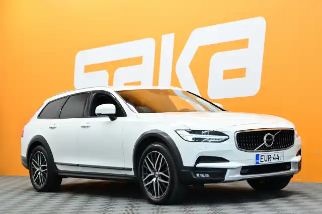 Volvo V90 Cross Country