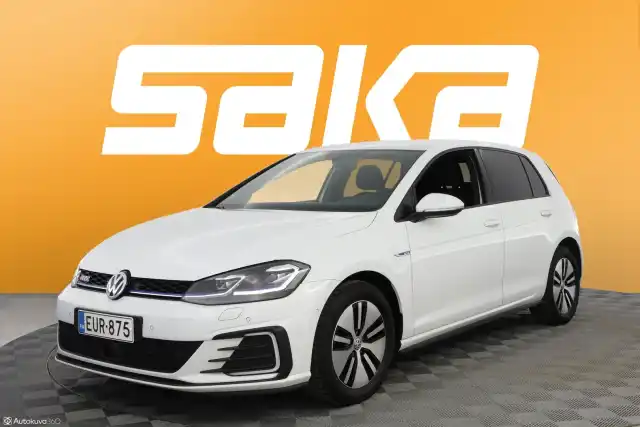 Valkoinen Viistoperä, Volkswagen Golf – EUR-875
