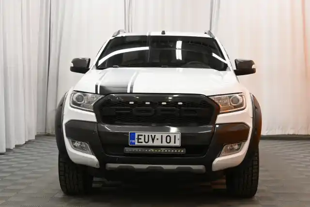 Valkoinen Avolava, Ford Ranger – EUV-101