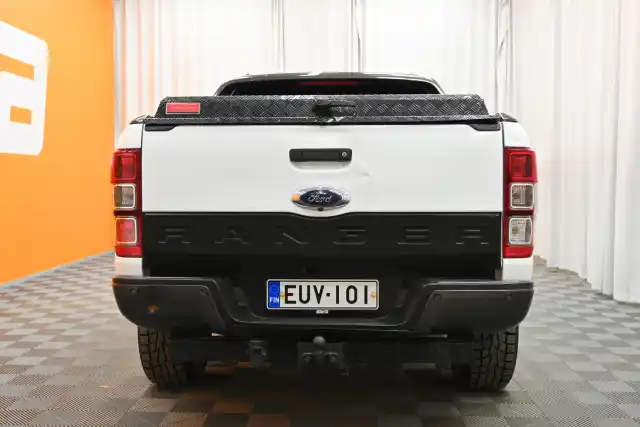 Valkoinen Avolava, Ford Ranger – EUV-101