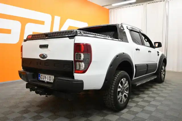 Valkoinen Avolava, Ford Ranger – EUV-101