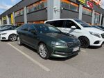 Vihreä Farmari, Skoda Superb – EUV-319, kuva 1