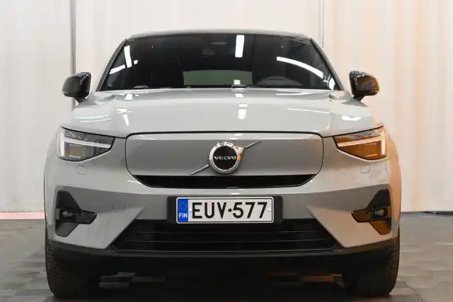 Harmaa Maastoauto, Volvo C40 – EUV-577