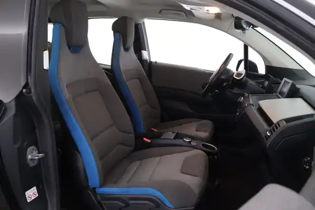 Musta Viistoperä, BMW i3 – EUX-912