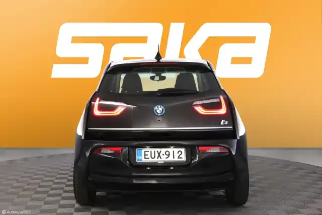 Musta Viistoperä, BMW i3 – EUX-912