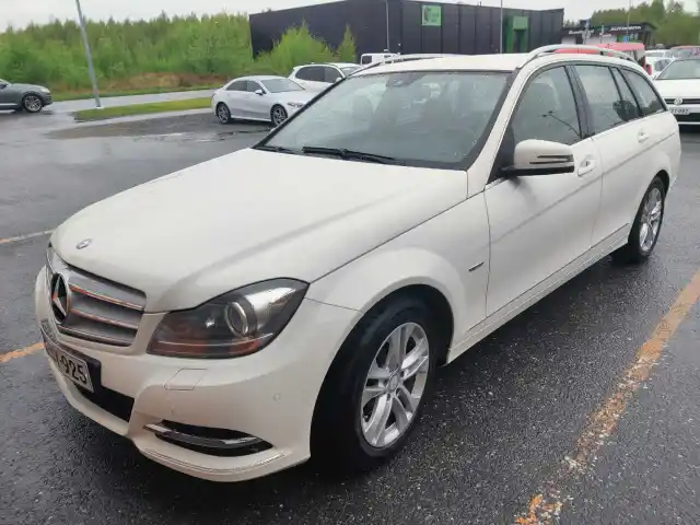 Valkoinen Farmari, Mercedes-Benz C – EUY-925
