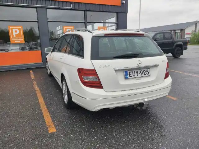 Valkoinen Farmari, Mercedes-Benz C – EUY-925