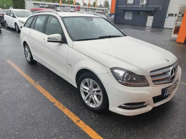 Valkoinen Farmari, Mercedes-Benz C – EUY-925