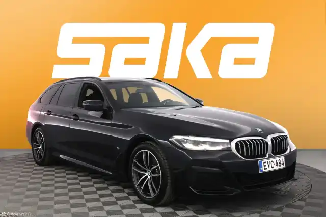 Musta Farmari, BMW 530 – EVC-484