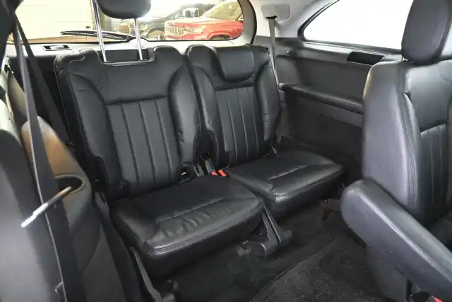 Hopea Tila-auto, Mercedes-Benz R – EVC-881