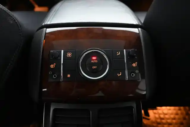 Hopea Tila-auto, Mercedes-Benz R – EVC-881