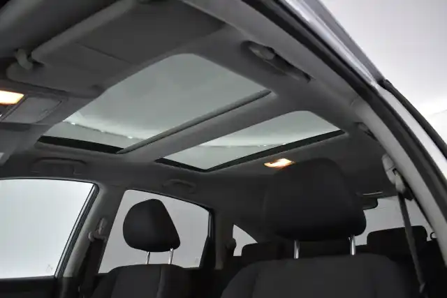 Harmaa Maastoauto, Honda CR-V – EVG-330