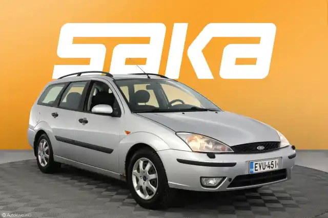 Harmaa Farmari, Ford Focus – EVU-451