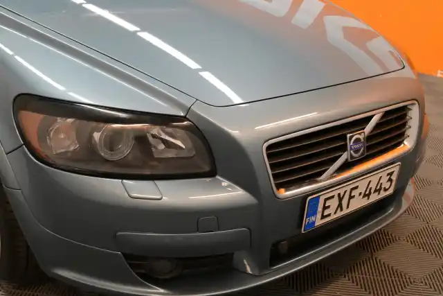 Turkoosi Coupe, Volvo C30 – EXF-443