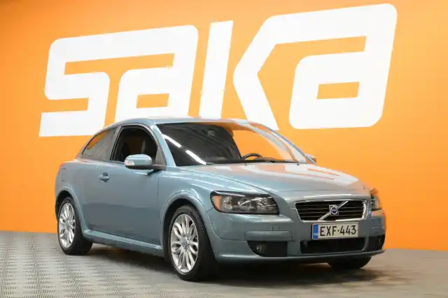 Turkoosi Coupe, Volvo C30 – EXF-443