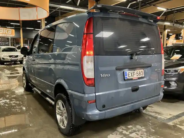 Sininen Tila-auto, Mercedes-Benz Vito – EXF-583