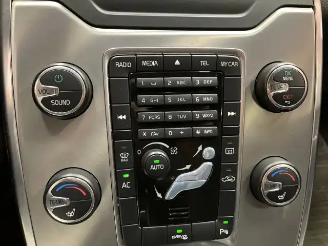 Vihreä Farmari, Volvo V70 – EXY-274