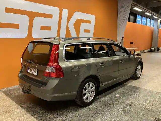 Vihreä Farmari, Volvo V70 – EXY-274