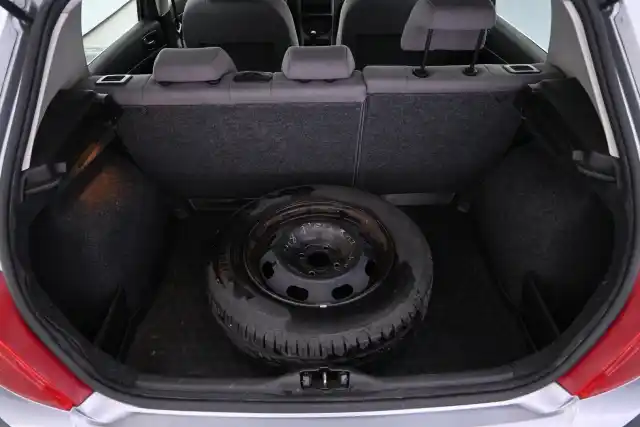 Harmaa Viistoperä, Peugeot 307 – EZJ-948