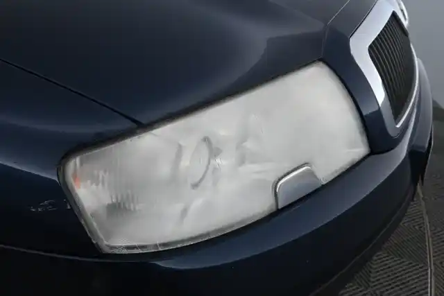 Sininen Sedan, Skoda Superb – FFX-629