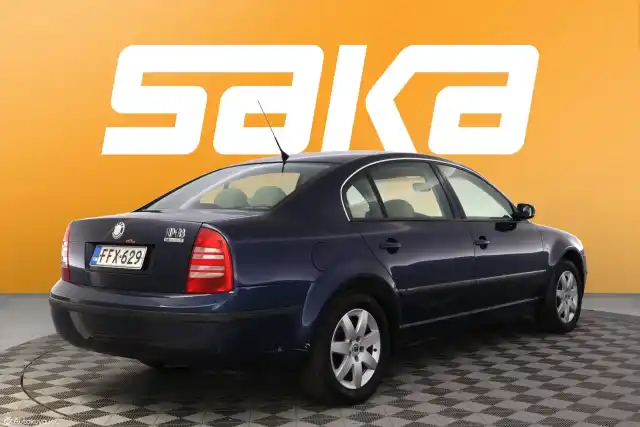 Sininen Sedan, Skoda Superb – FFX-629