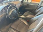 Musta Sedan, Mercedes-Benz E – FGL-221, kuva 4
