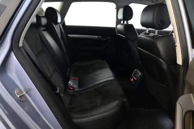 Harmaa Farmari, Audi A6 – FHA-895