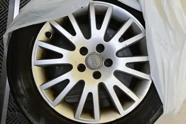 Harmaa Farmari, Audi A6 – FHA-895