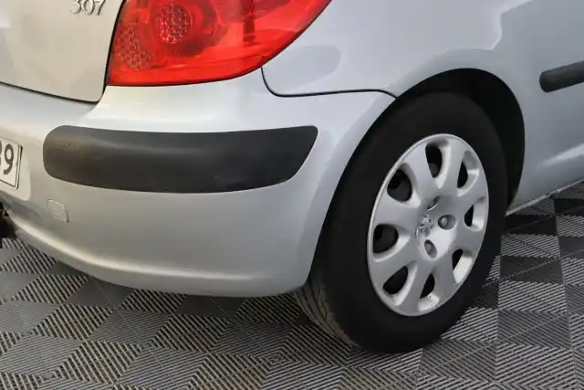 Harmaa Viistoperä, Peugeot 307 – FHE-189