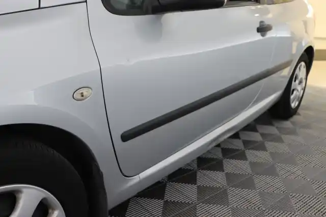 Harmaa Viistoperä, Peugeot 307 – FHE-189