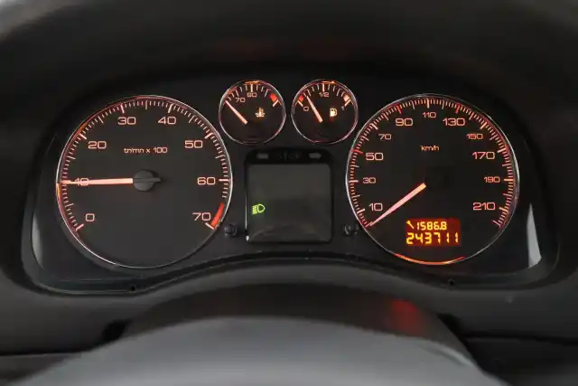 Harmaa Viistoperä, Peugeot 307 – FHE-189