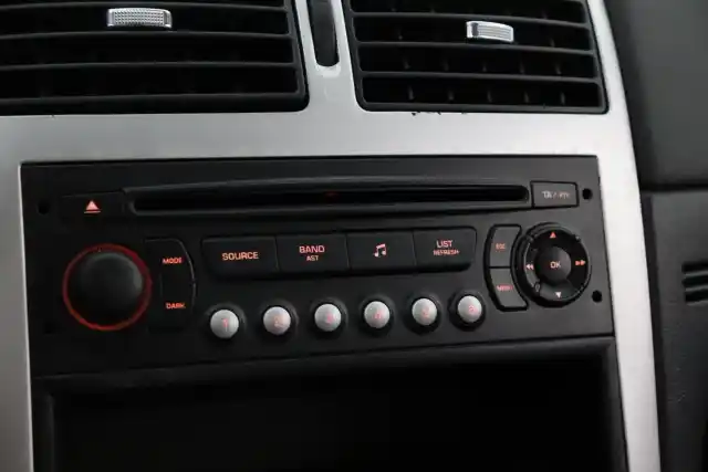 Harmaa Viistoperä, Peugeot 307 – FHE-189