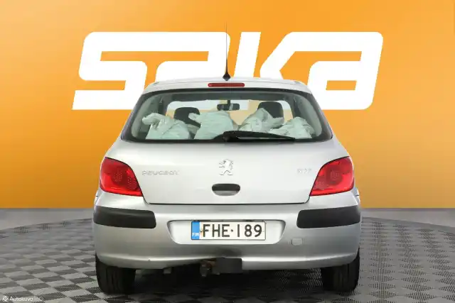 Harmaa Viistoperä, Peugeot 307 – FHE-189