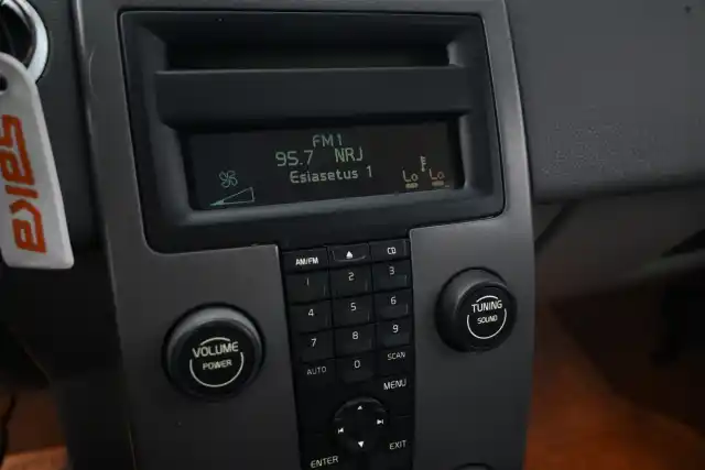 Sininen Sedan, Volvo S40 – FHM-291